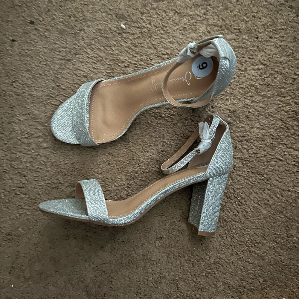 Silver glitter heels size 9